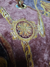 Rare Estro di Firenze Italy Gold Metallic Velveteen Equestrian Design Shoulder Bag