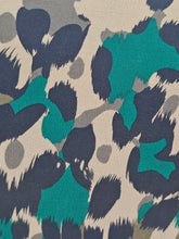 Diane Von Furstenberg Judy Wrap Silk Top Vintage Collection Camouflage Print Size 4