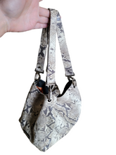 Pre-Loved Puntotres Made in Spain Embossed Leather Snakeskin Design Handbag Purse