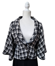 Pre-loved Vertigo Paris Wool Blend Black White Houndstooth Crop Sweater Cape Large