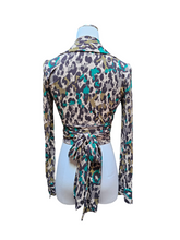 Diane Von Furstenberg Judy Wrap Silk Top Vintage Collection Camouflage Print Size 4