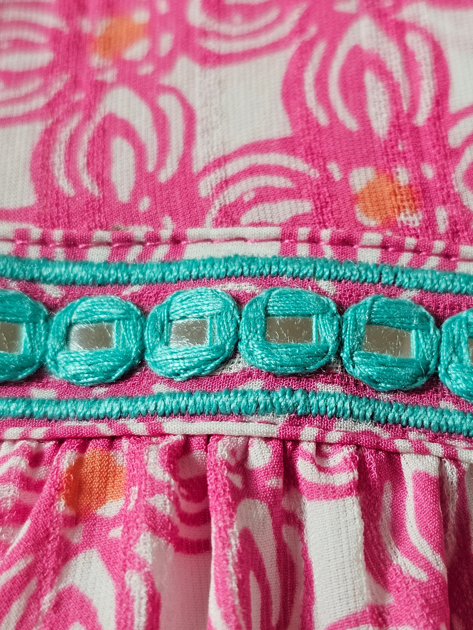 Vineyard Vines Embellished Lined 100% Silk light pink Shift Dress Size Designs by Alice Lowe Vineyard Vines Embellished Lined 100% Silk light pink Shift Dress Size Designs by Alice Lowe